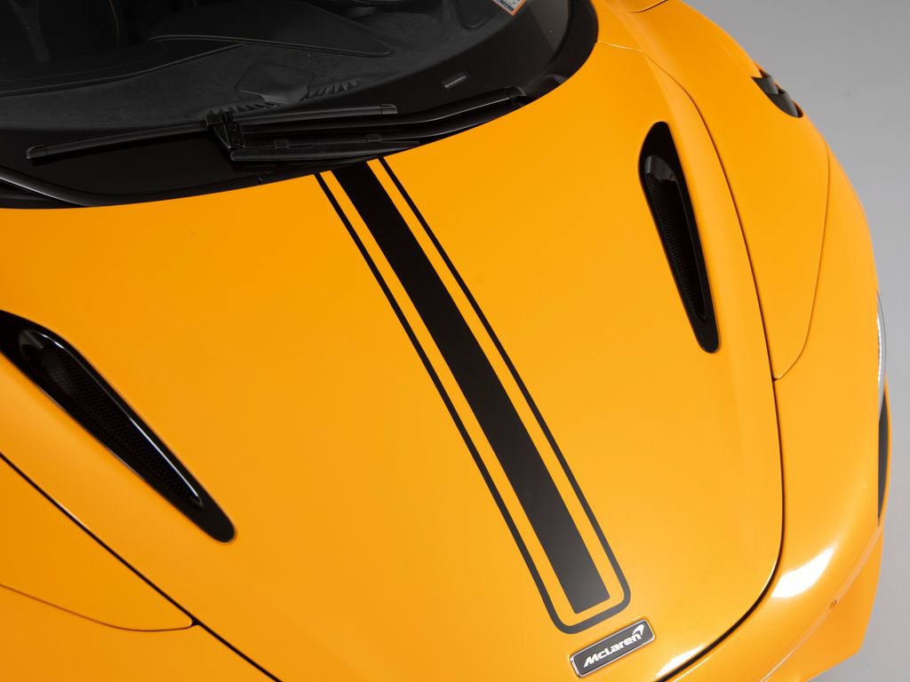 Used 2025 McLaren 750S photo 37