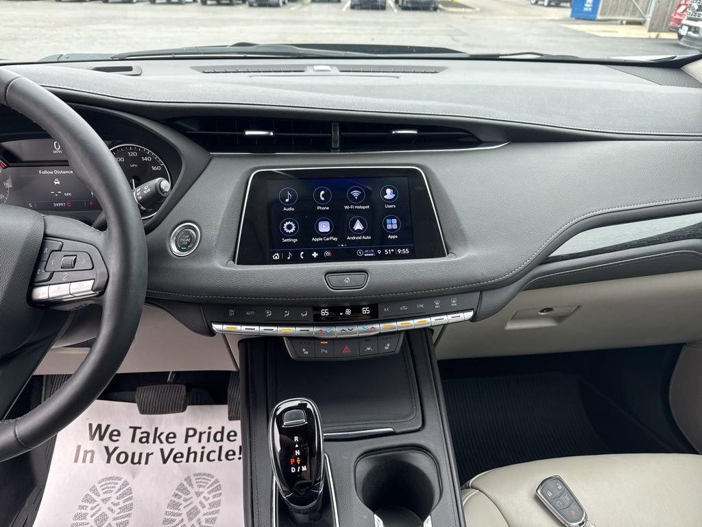 2023 Cadillac XT4 Premium Luxury