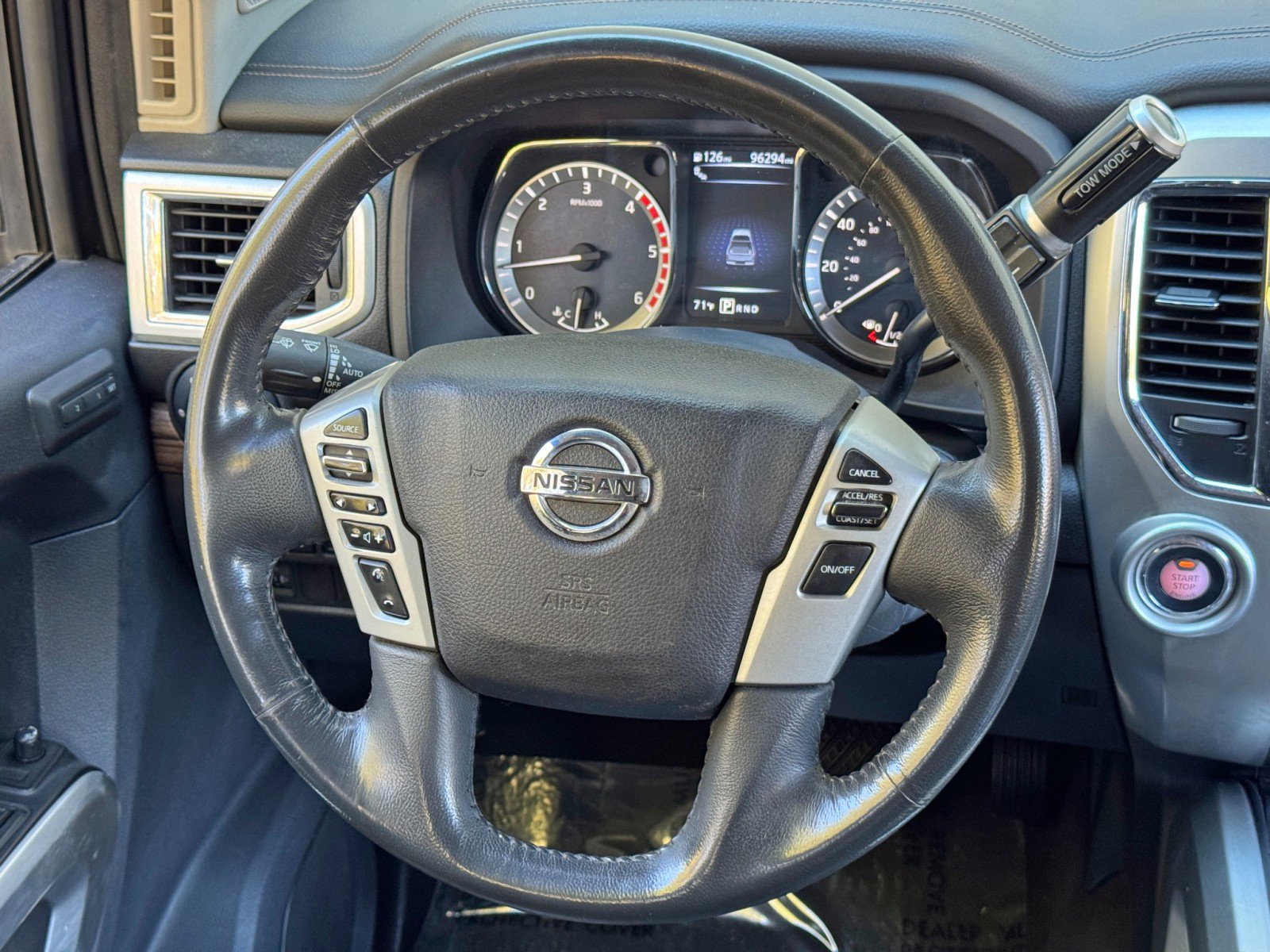 2016 Nissan Titan SL