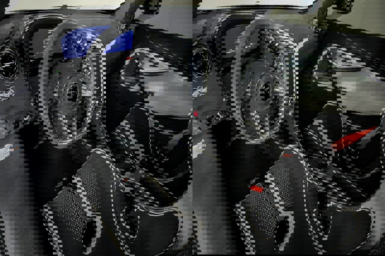 Used 2021 McLaren 765LT photo 25