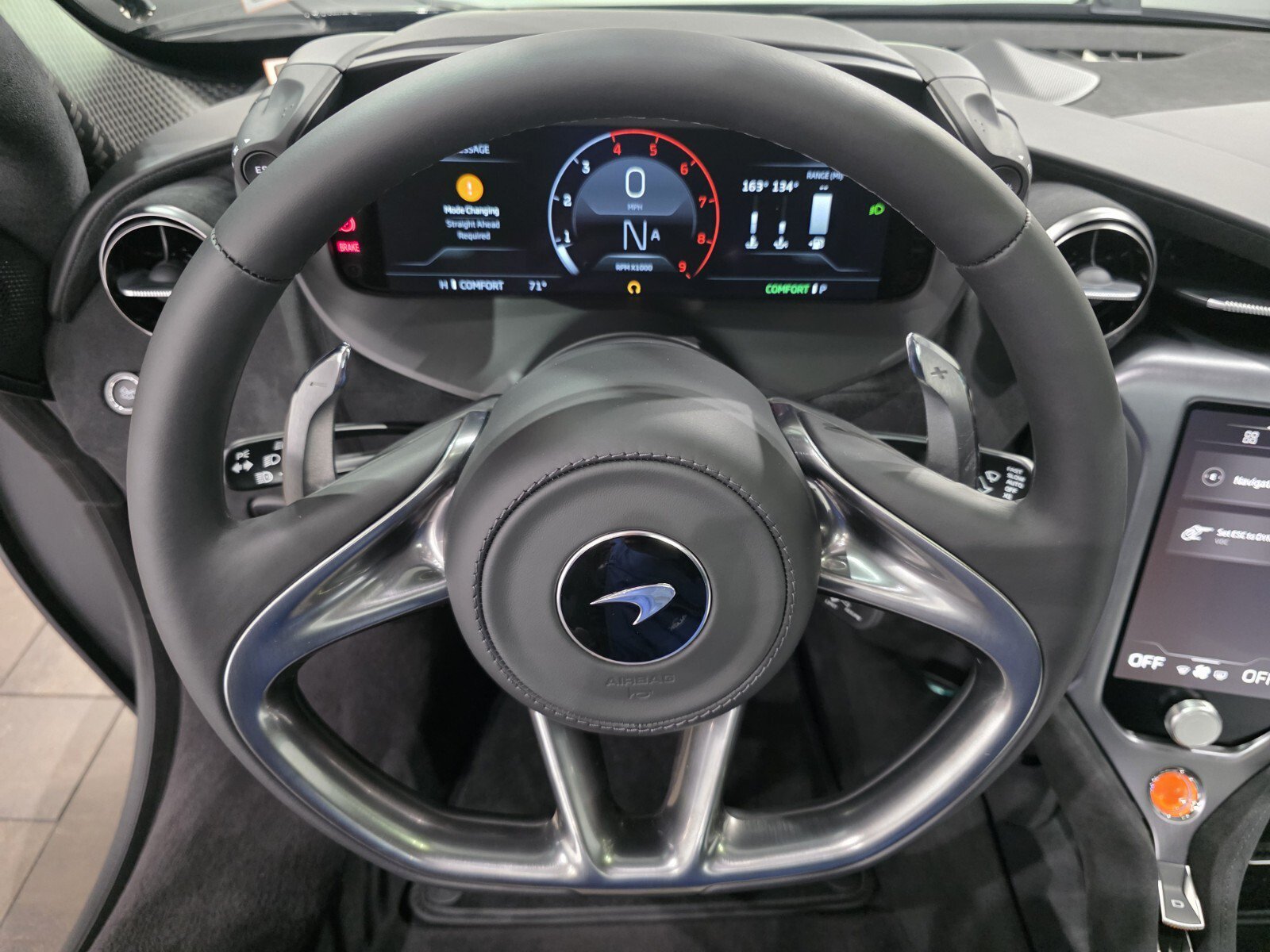 New 2026 McLaren 750S Coupe photo 10