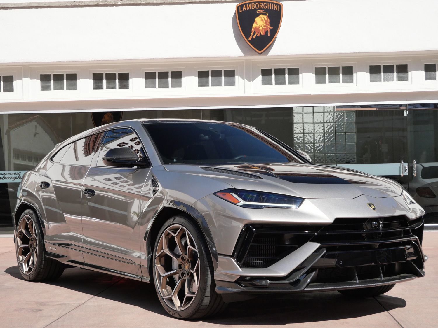 Used 2023 Lamborghini Urus Performante