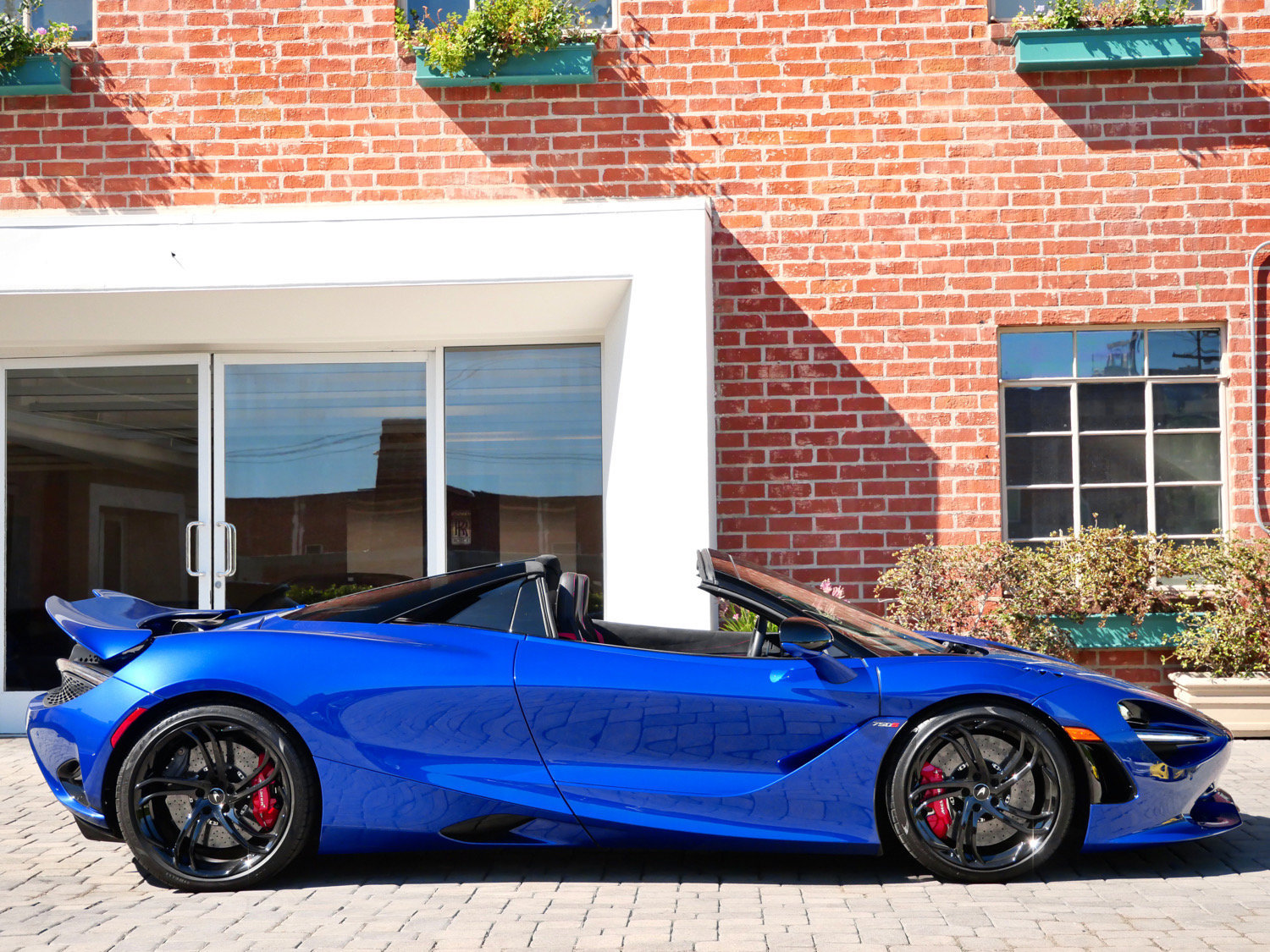 Used 2024 McLaren 750S Spider photo 3