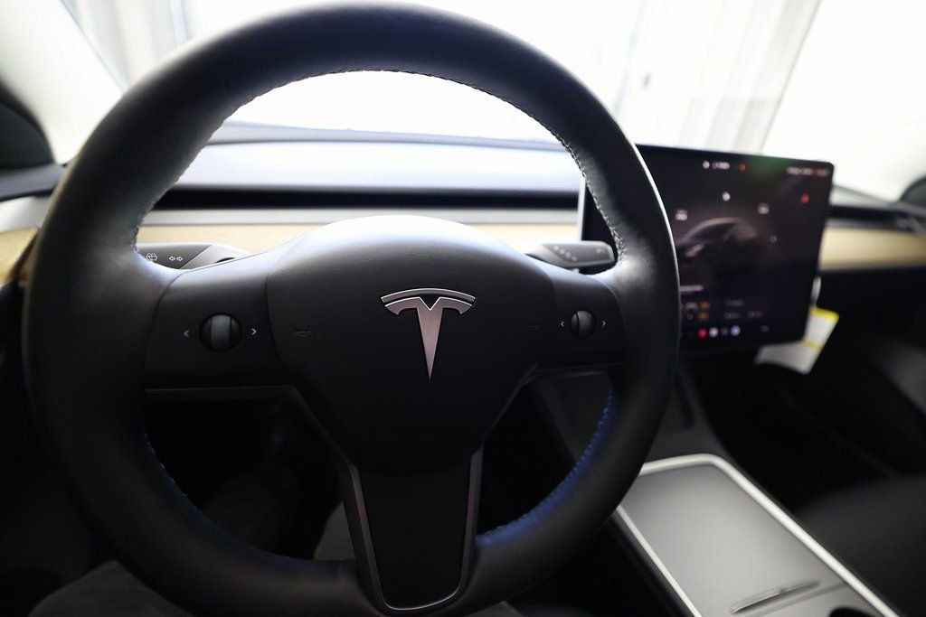 2023 Tesla Model 3 Performance