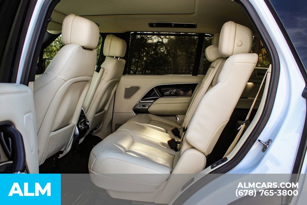 2025 Land Rover Range Rover Long Wheelbase SE
