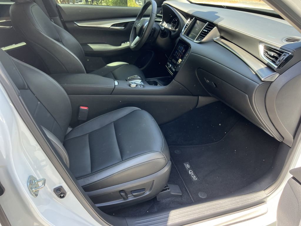2023 INFINITI Qx50 Luxe