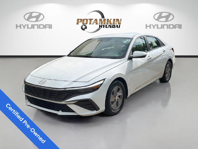 Certified 2025 Hyundai Elantra SE