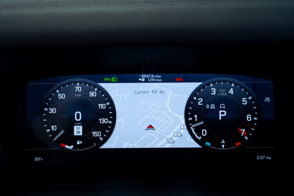 2020 Land Rover Defender 110 SE