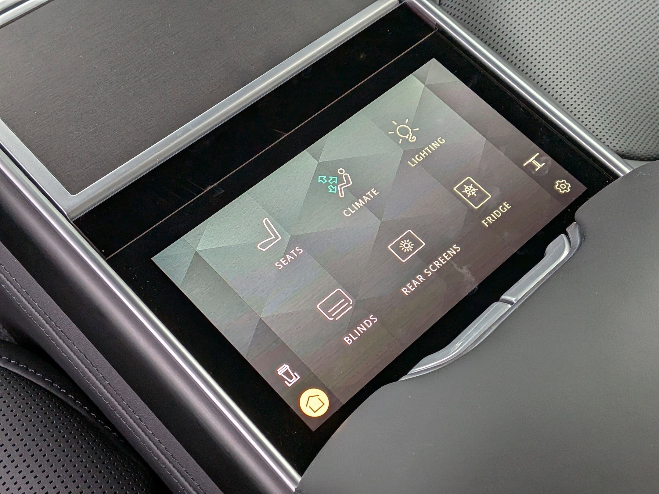 2025 Land Rover Range Rover SV