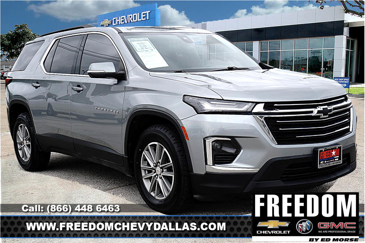 Used 2023 Chevrolet Traverse LT