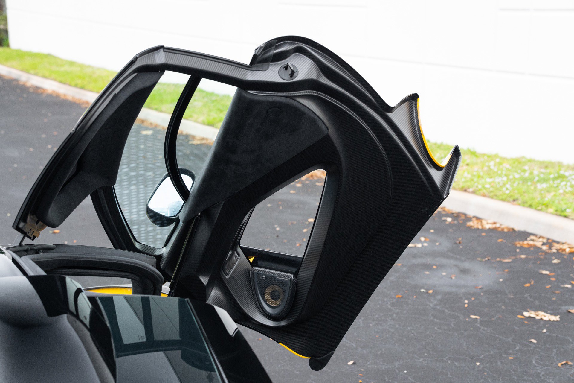 Used 2019 McLaren Senna photo 75