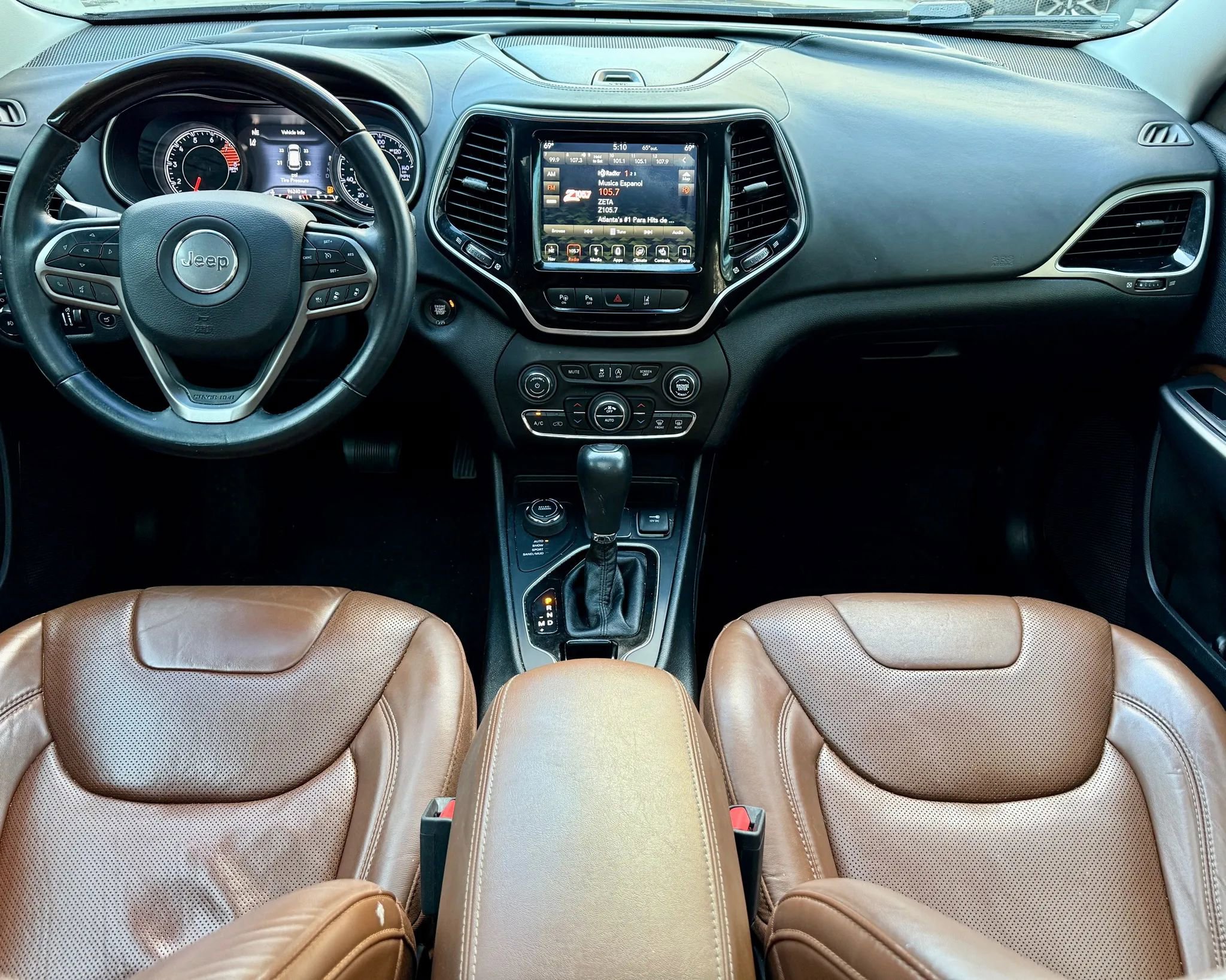 2019 Jeep Cherokee Overland