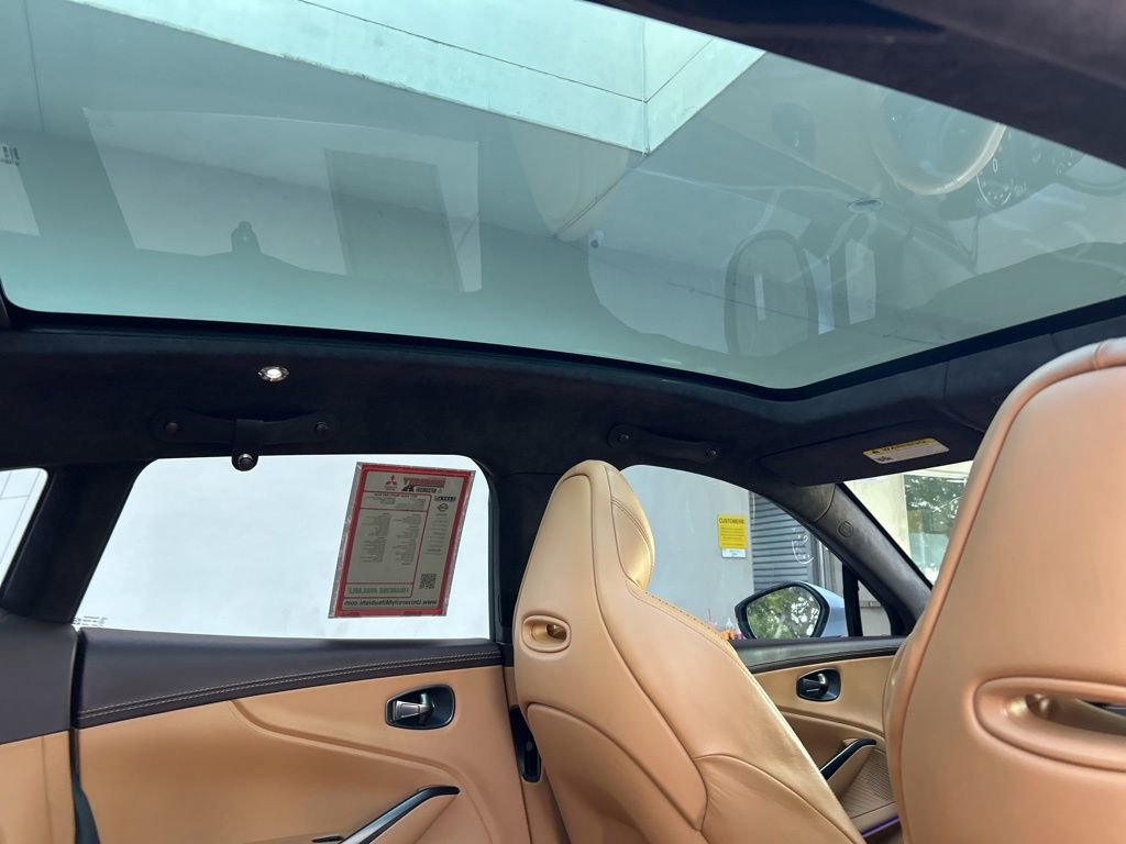 2021 Aston Martin DBX