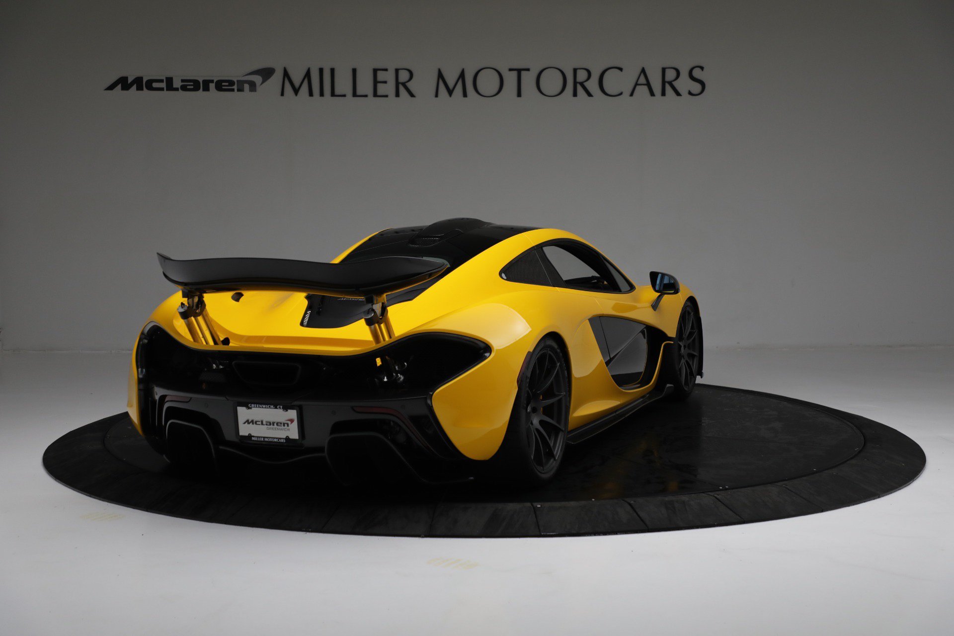 Used 2015 McLaren P1 photo 6