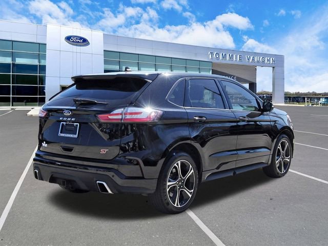 2022 Ford Edge ST
