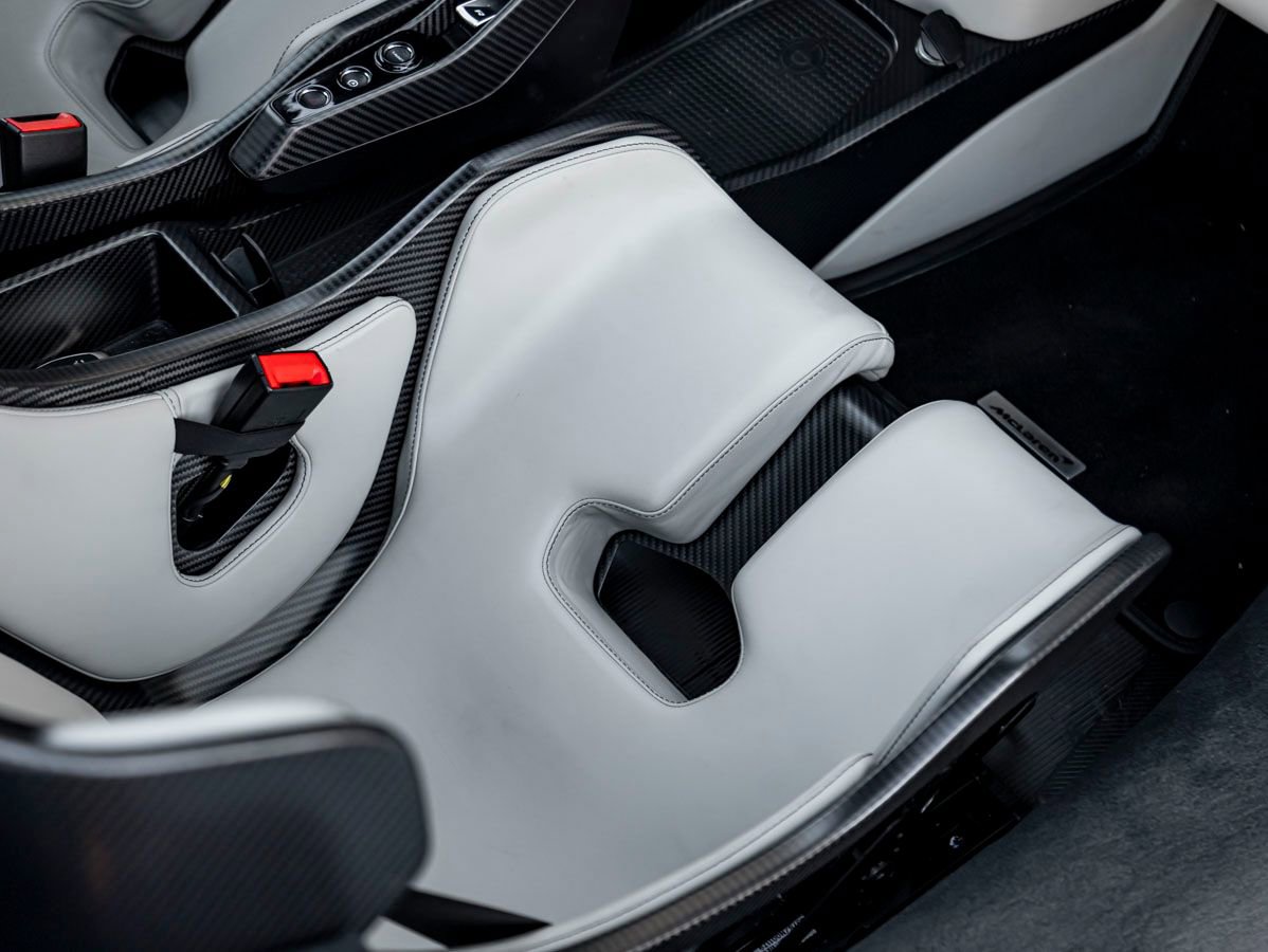 Used 2019 McLaren Senna photo 31