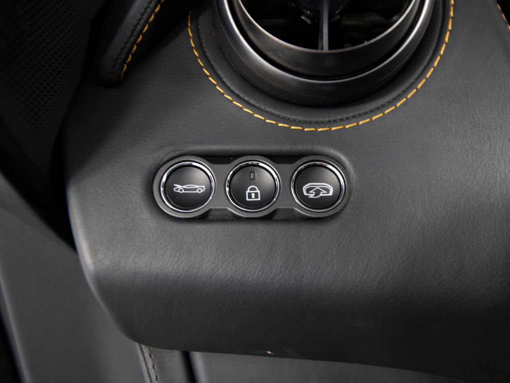 Used 2021 McLaren 765LT photo 26