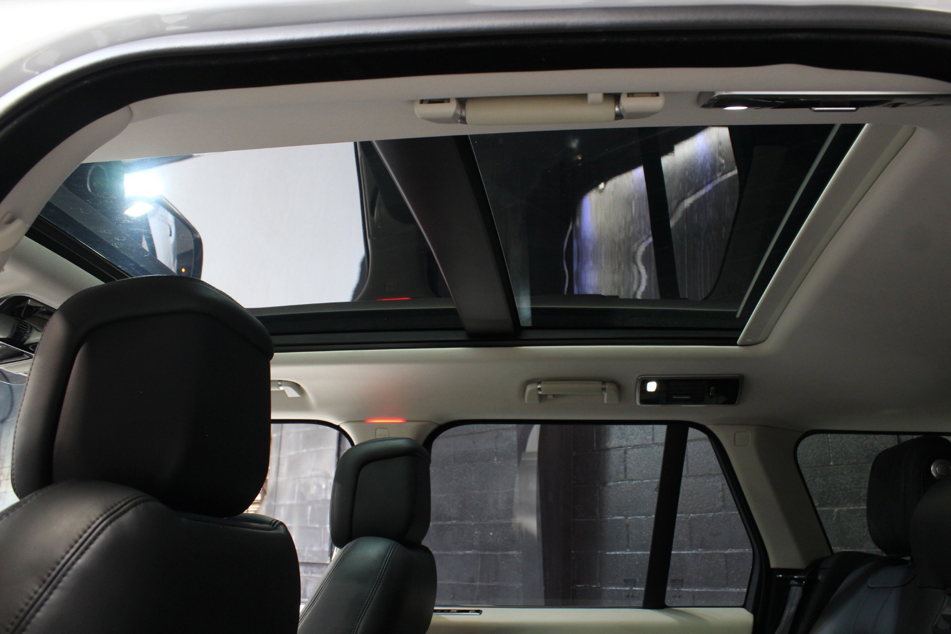 2021 Land Rover Range Rover Westminster Edition