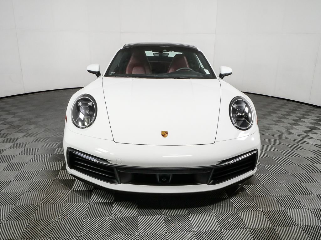 2020 Porsche 911 Carrera