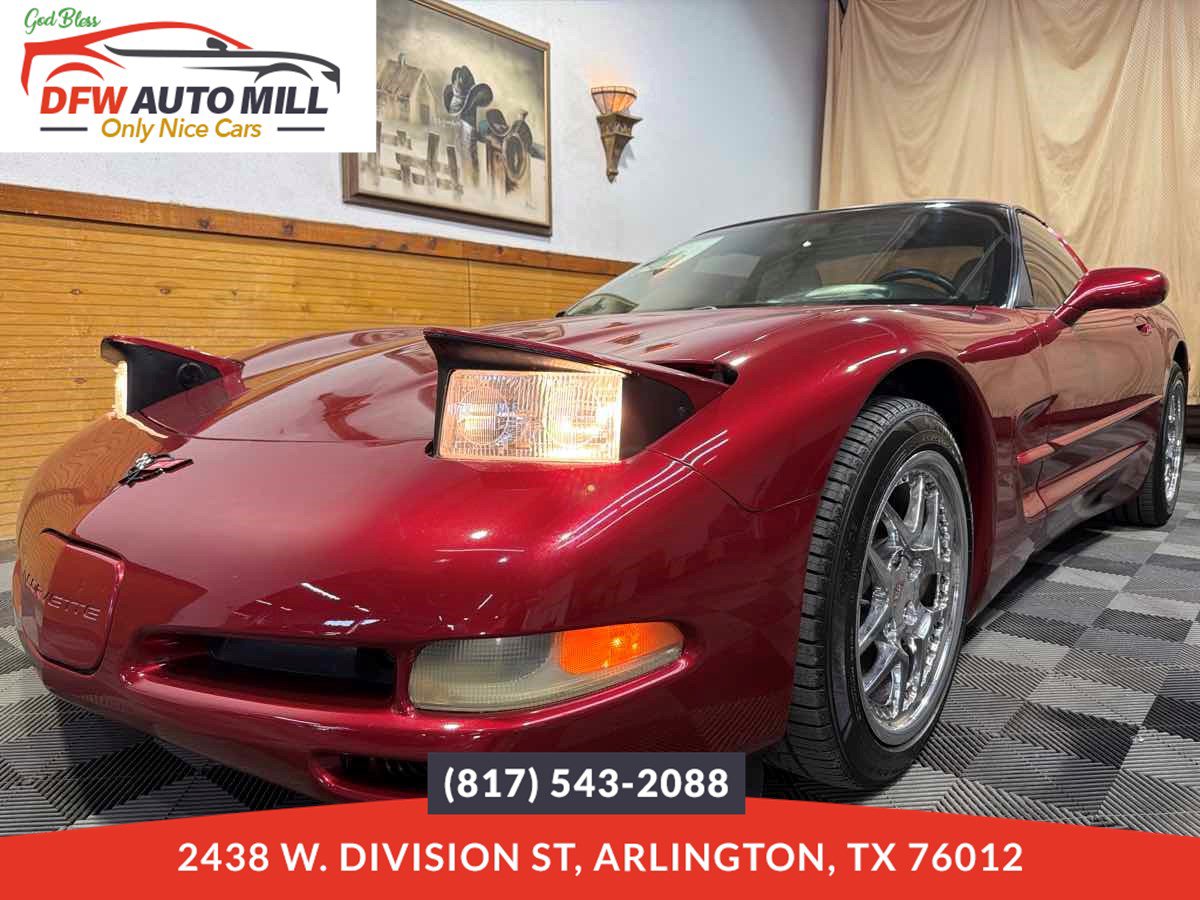 Used 2004 Chevrolet Corvette Coupe w/ Roof Package