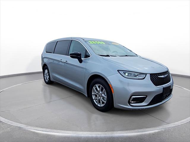 2024 Chrysler Pacifica Touring-L