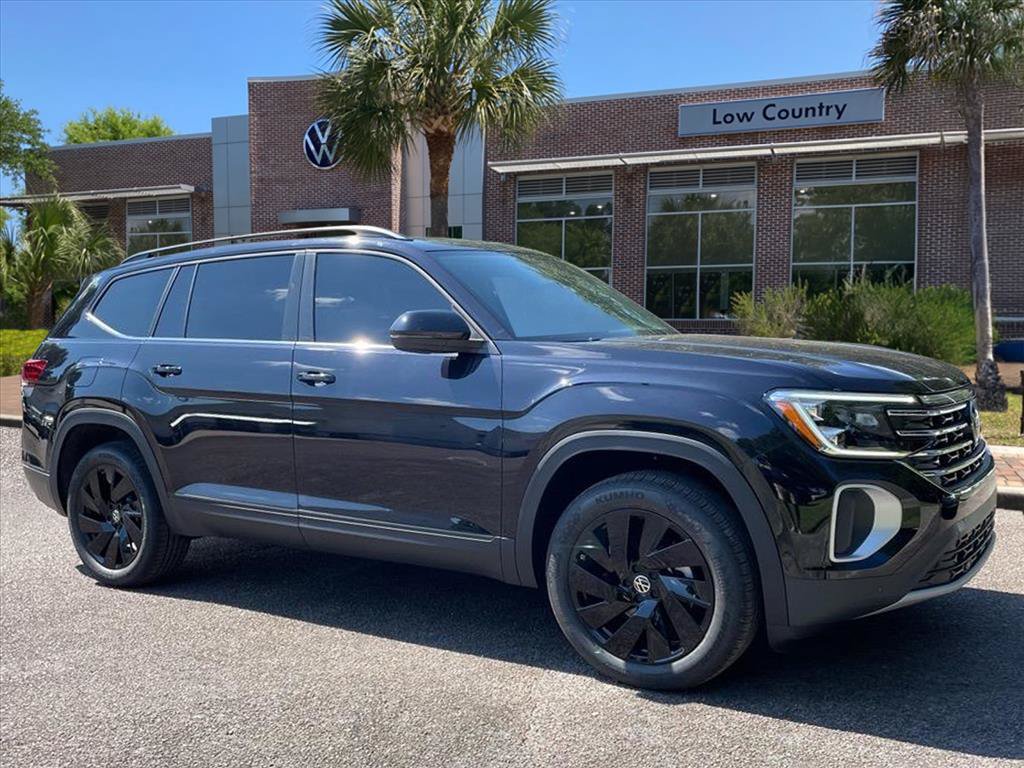 New 2026 Volkswagen Atlas SE