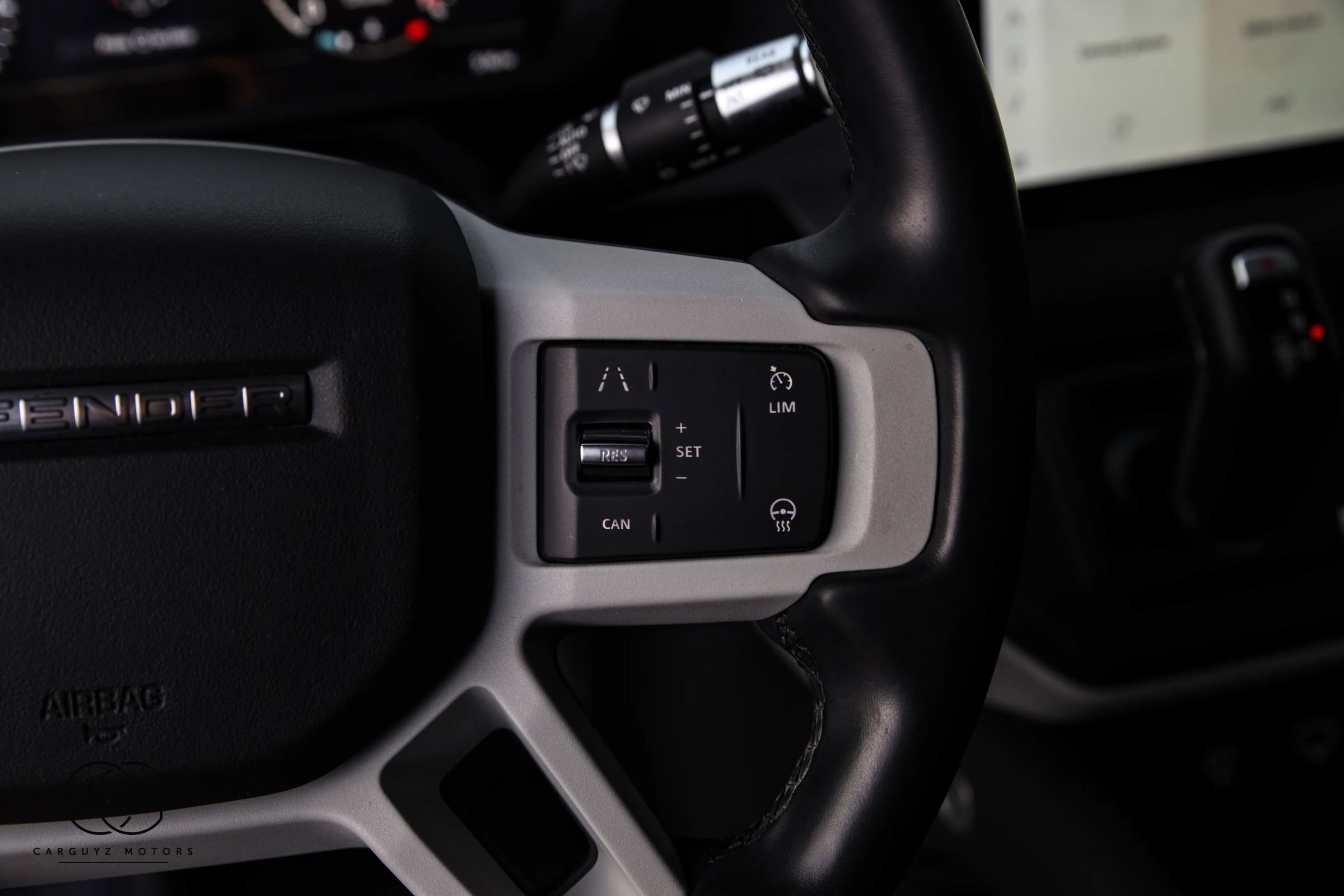 2022 Land Rover Defender 110 SE