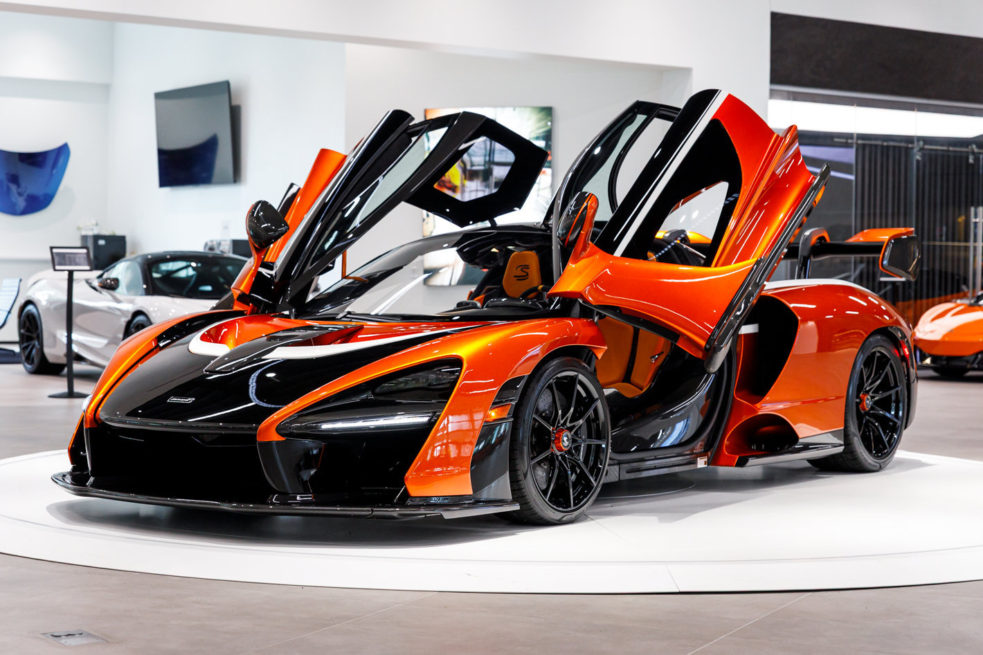 Used 2019 McLaren Senna photo 41