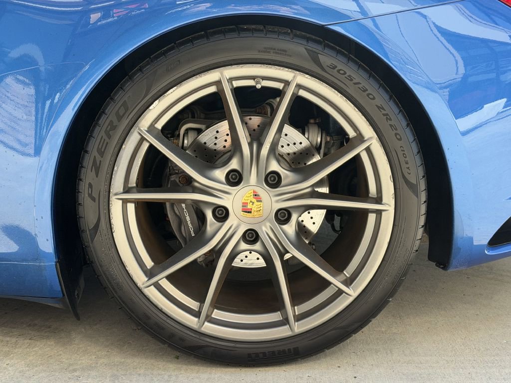 2017 Porsche 911 Carrera