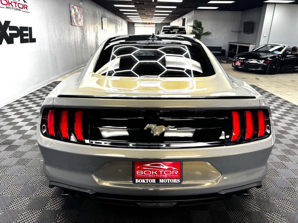 2020 Ford Mustang Coupe