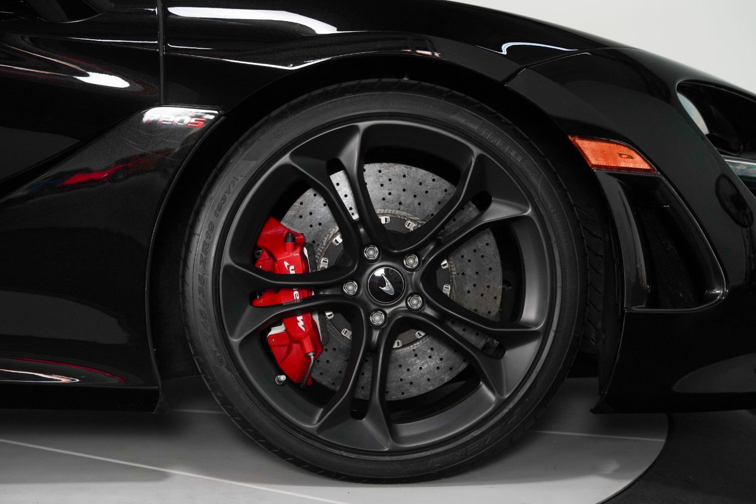 Used 2020 McLaren 720S Luxury photo 27