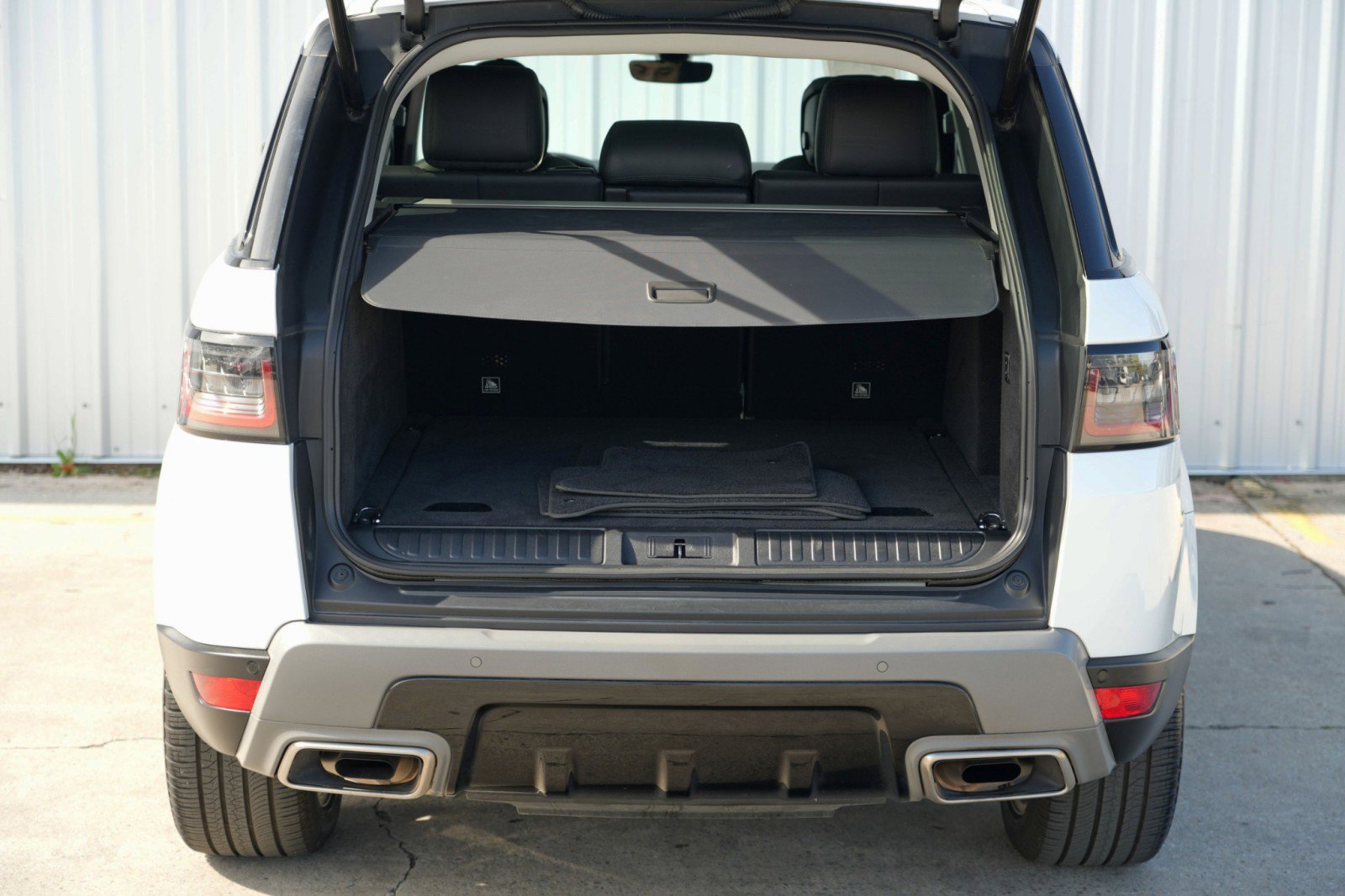 2022 Land Rover Range Rover Sport SE