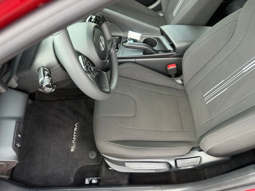 2025 Hyundai Elantra Sport