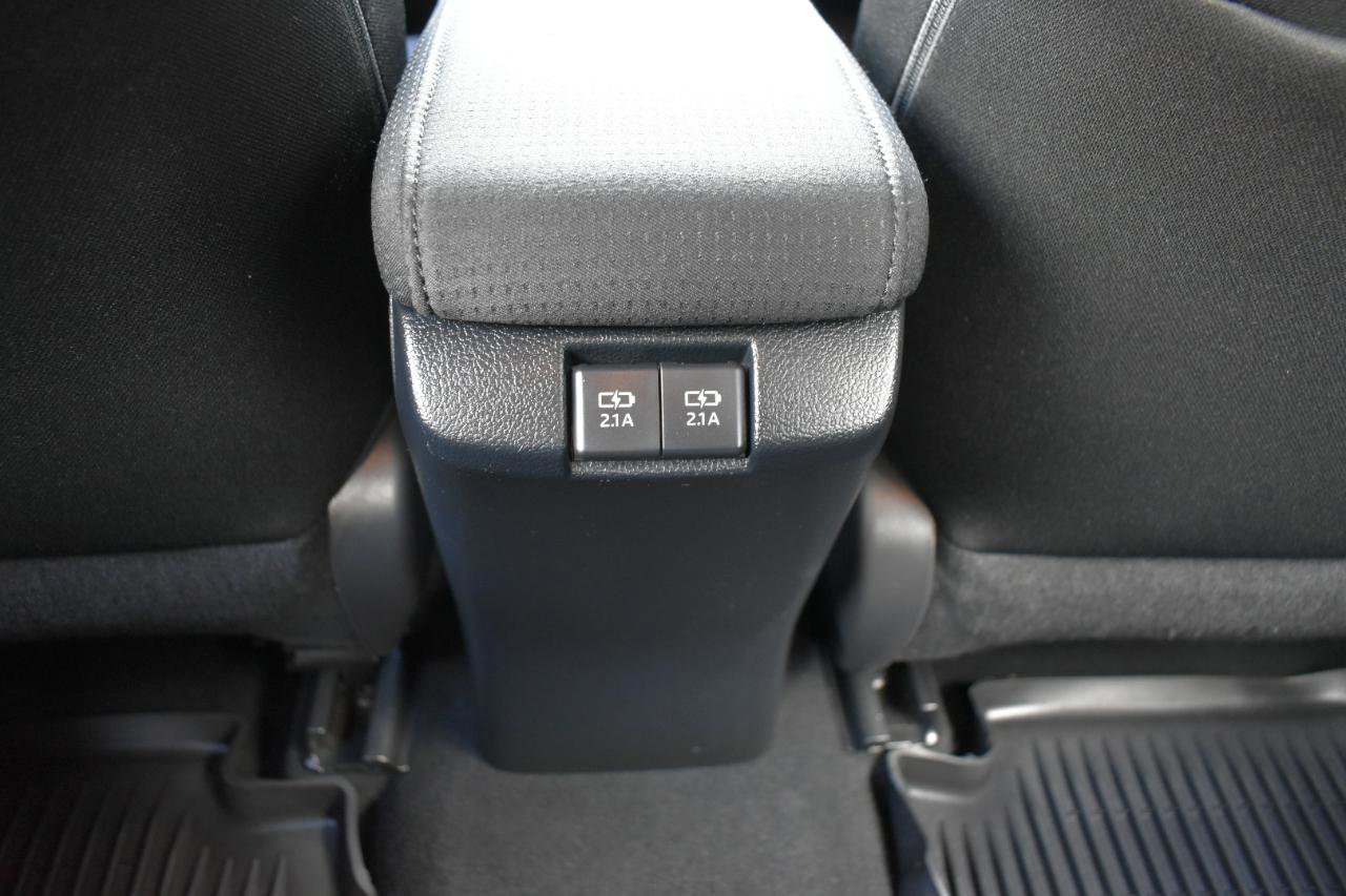 2022 Toyota Prius LE