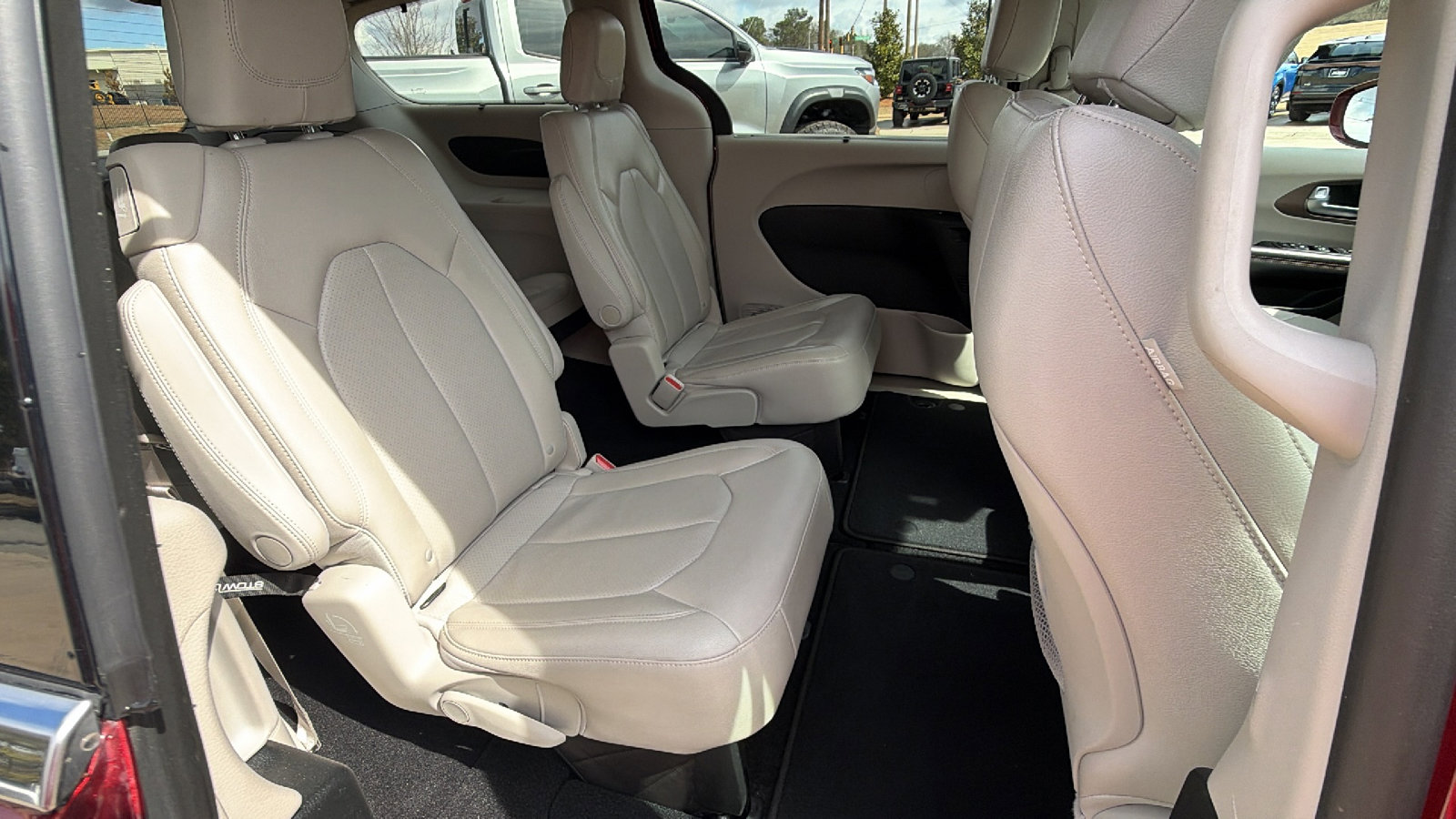 2018 Chrysler Pacifica Touring-L