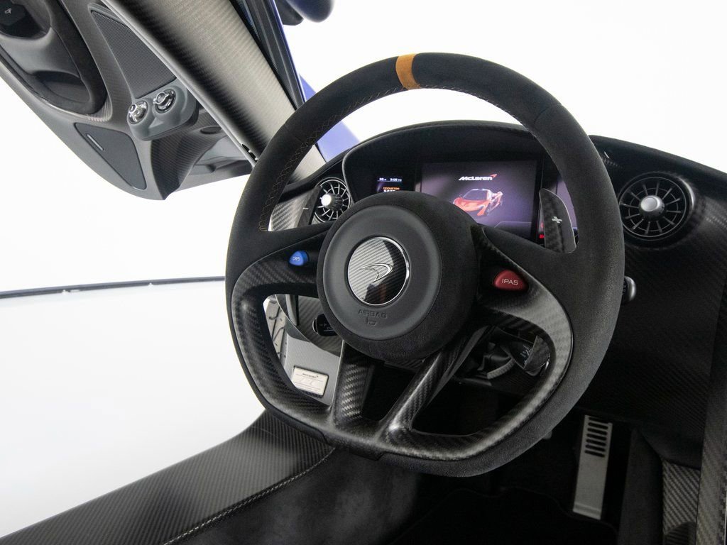 Used 2015 McLaren P1 photo 58