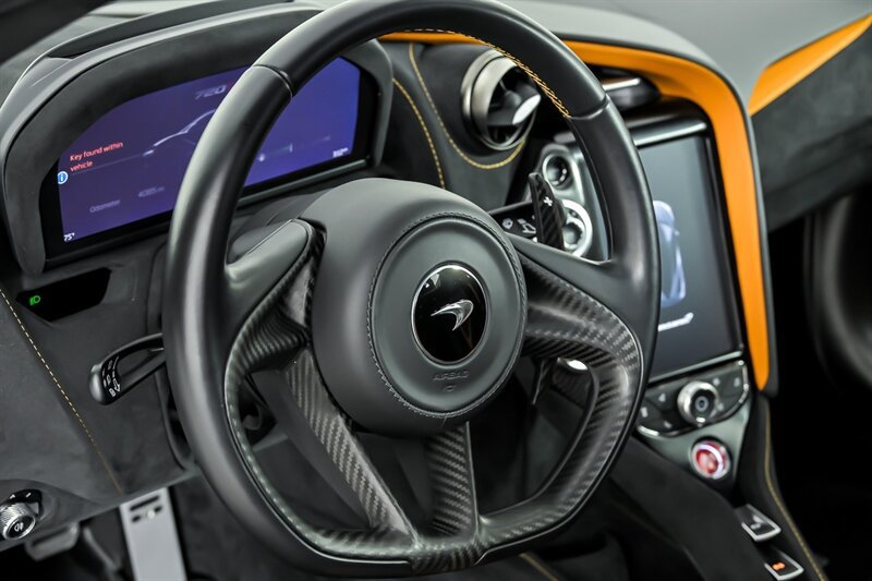 Used 2022 McLaren 720S Performance photo 20