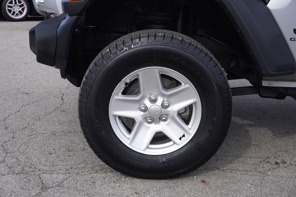 2020 Jeep Gladiator Sport