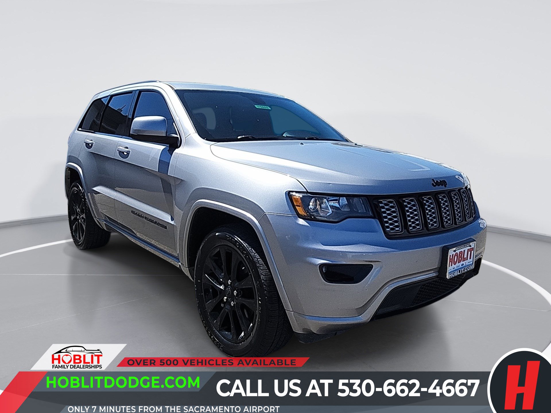 Used 2017 Jeep Grand Cherokee Altitude