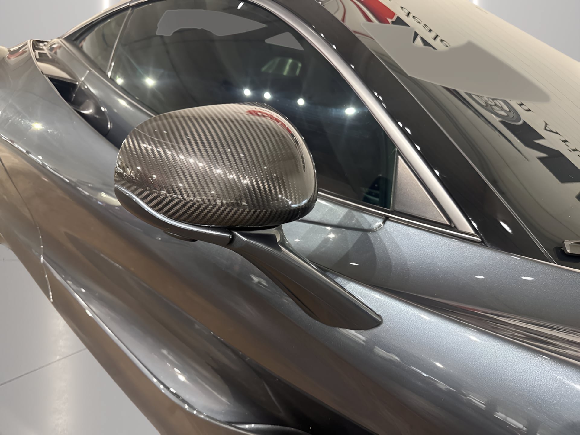 Used 2018 McLaren 720S photo 33