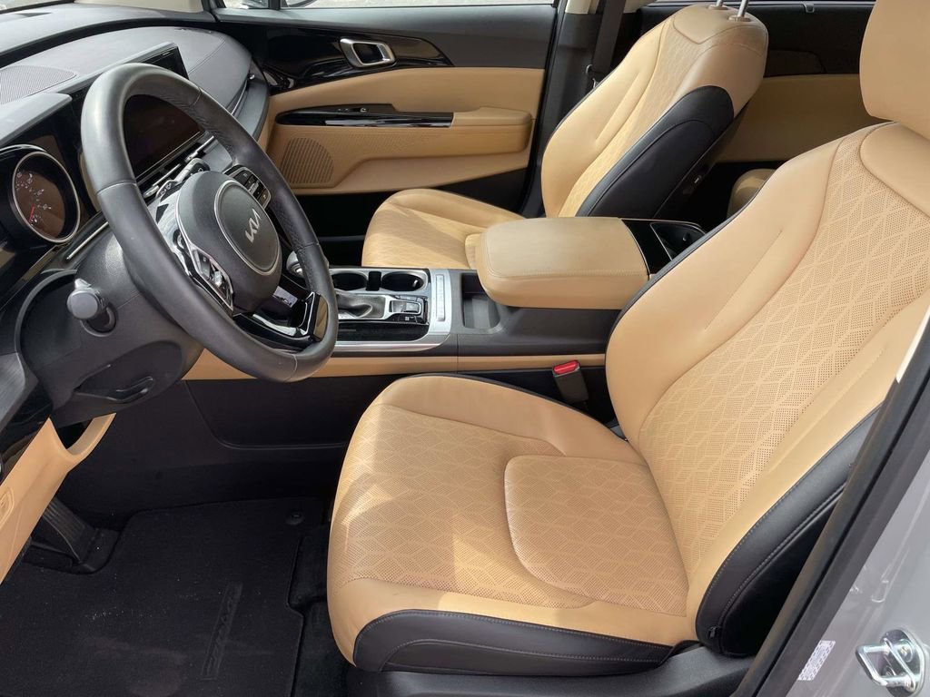 2024 Kia Carnival EX