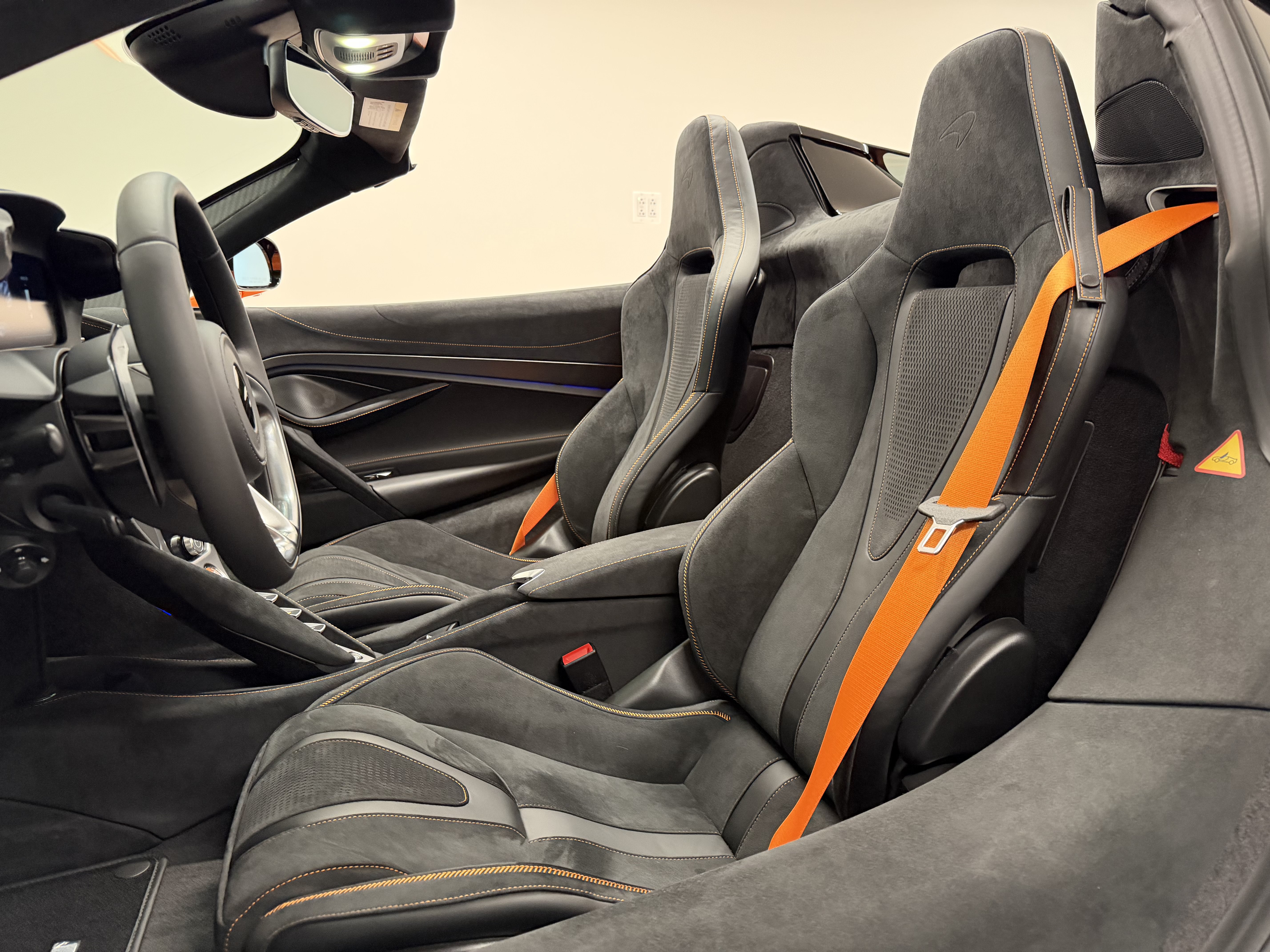 Used 2027 McLaren 750S Spider photo 17