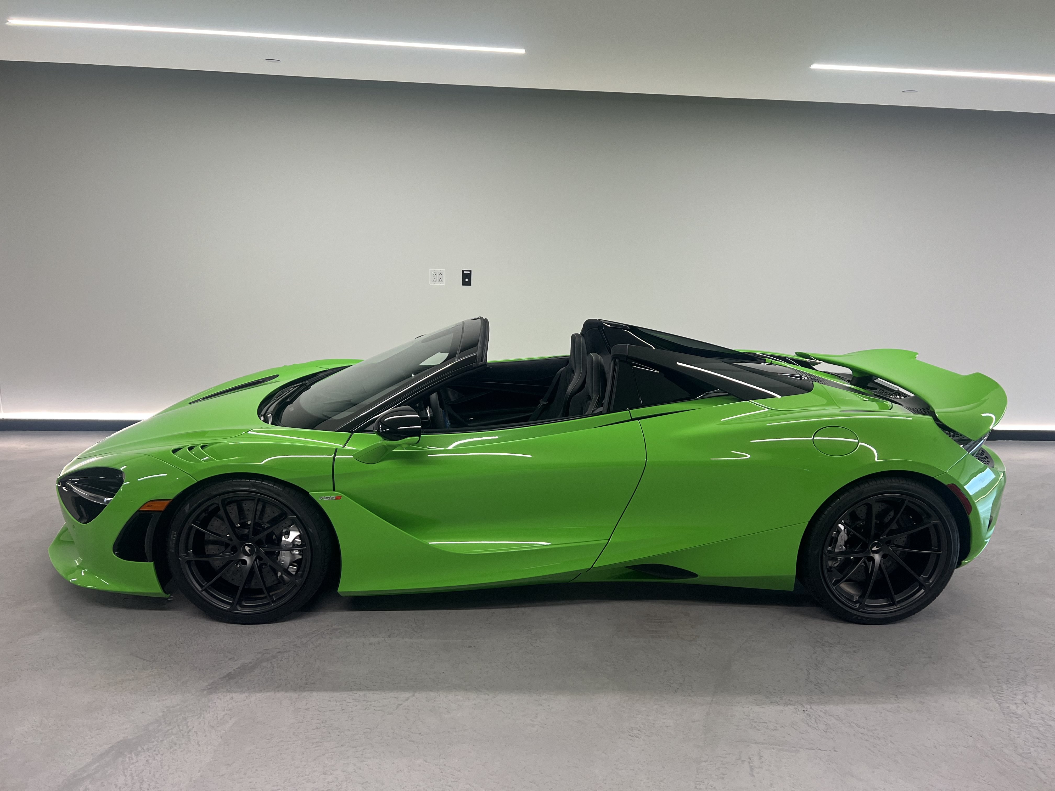 New 2027 McLaren 750S Spider 2