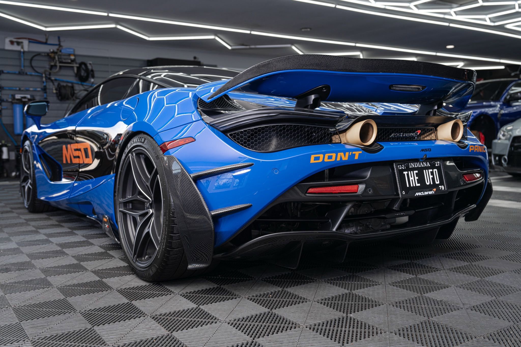 Used 2018 McLaren 720S Performance photo 9