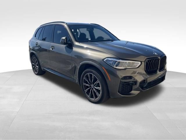 Used 2022 BMW X5 xDrive40i w/ M Sport Package