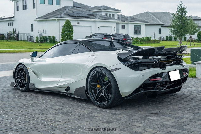 Used 2020 McLaren 720S Performance photo 16