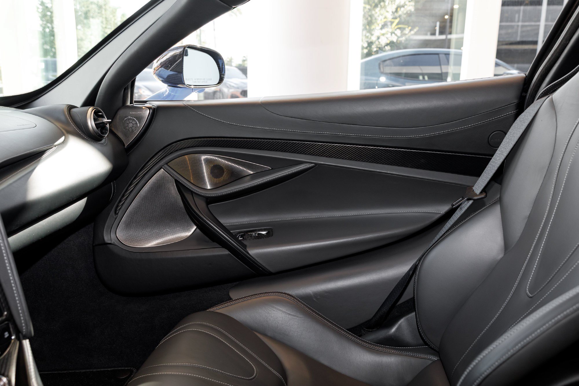 Used 2019 McLaren 720S Luxury photo 38