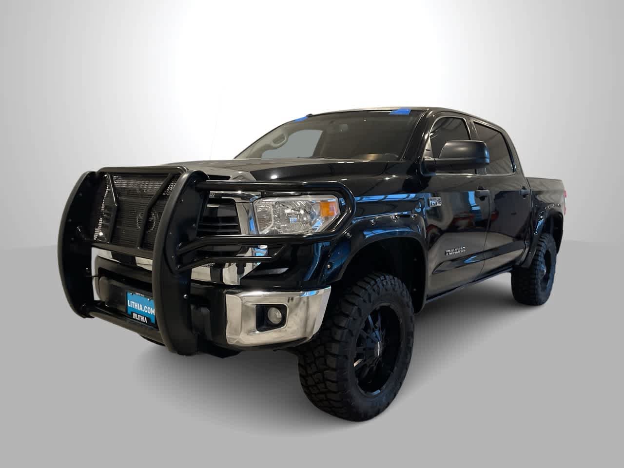 Used 2015 Toyota Tundra SR5 w/ SR5 Upgrade Package