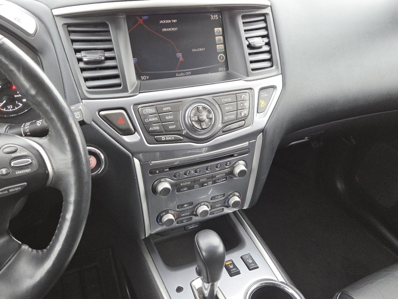 2020 Nissan Pathfinder SL