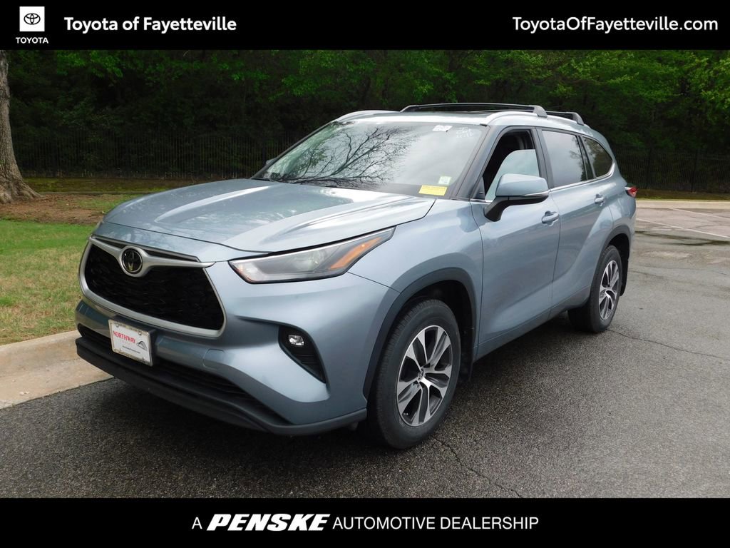 Used 2023 Toyota Highlander XLE